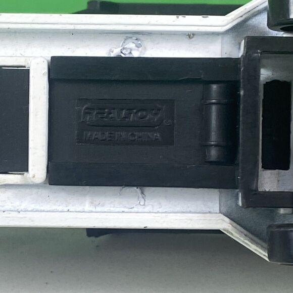 Vintage RealToy NASA Truck Trailer And Shuttle Transport - Picture 9 of 14